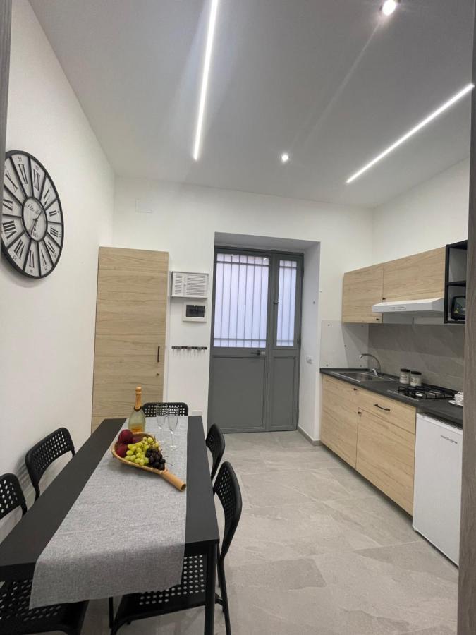 Il Vicolo Di Paola Apartman Catania-Fontanarossai nemzetközi repülőtér Kültér fotó